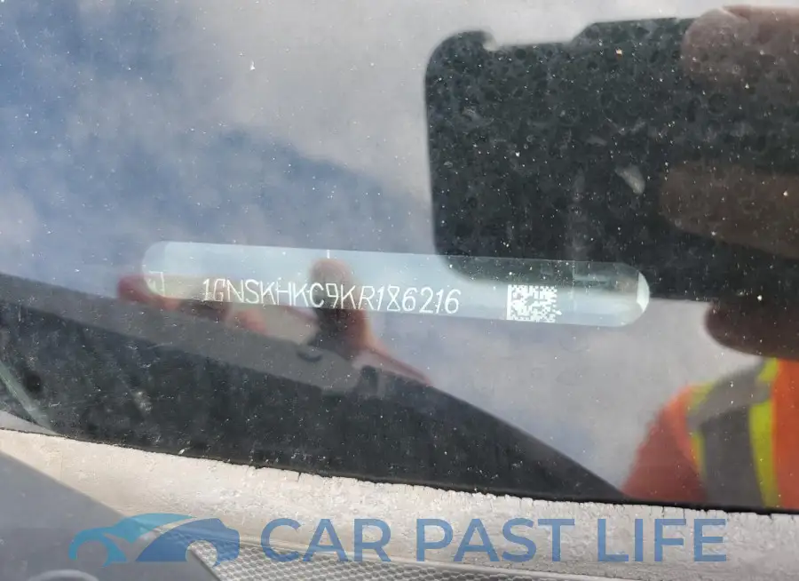 1GNSKHKC9KR186216# 14