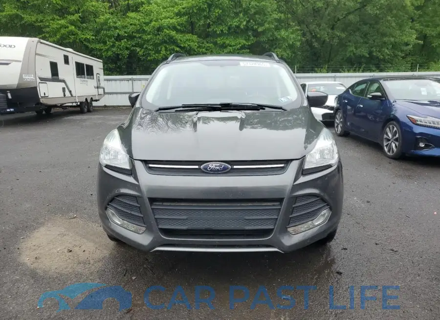 1FMCU9GX8GUB42944# 5