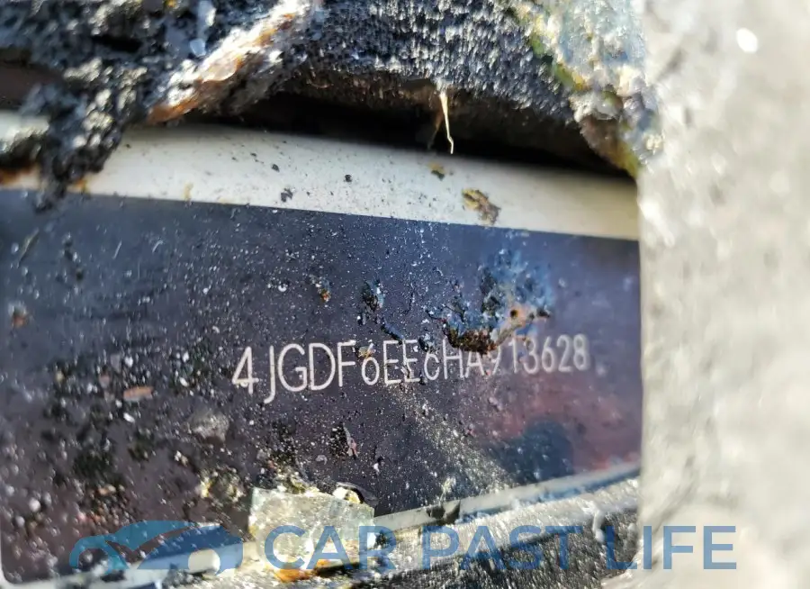 4JGDF6EE6HA913628# 13