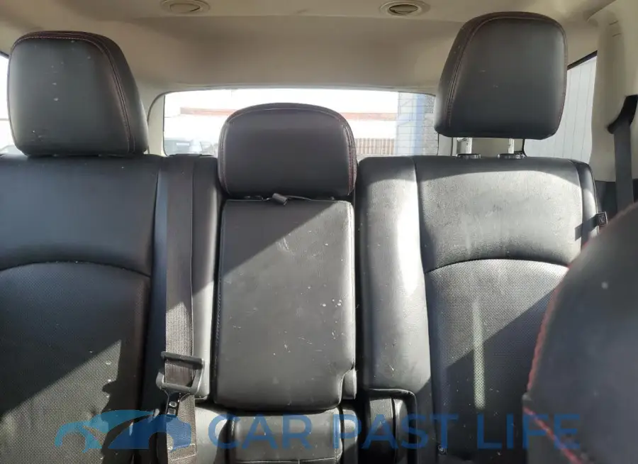 3C4PDCEG8JT463048# 10