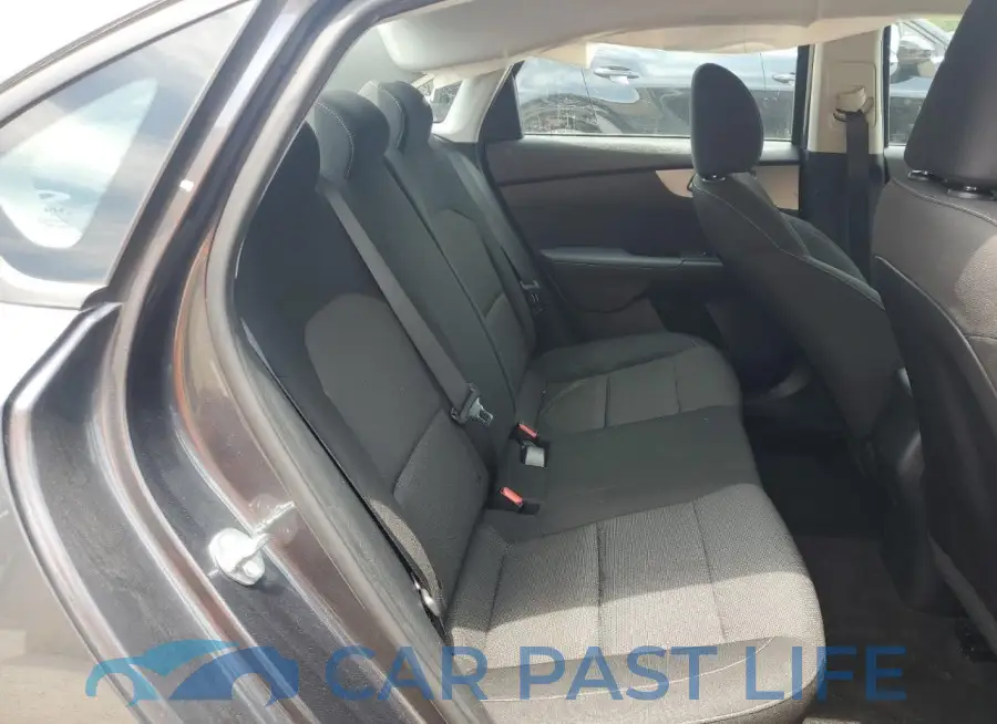 3KPF24AD6PE622097# 10