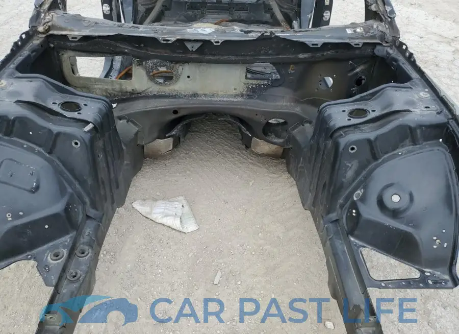 2C3CDXGJ2NH136551# 11