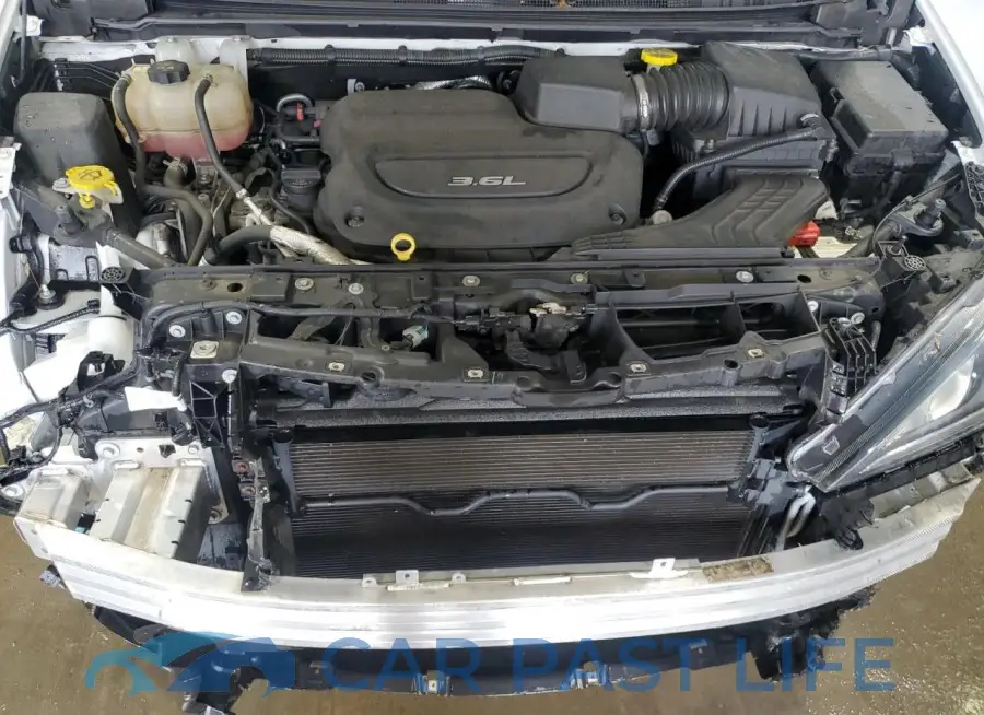 2C4RC1BG3JR292040# 12