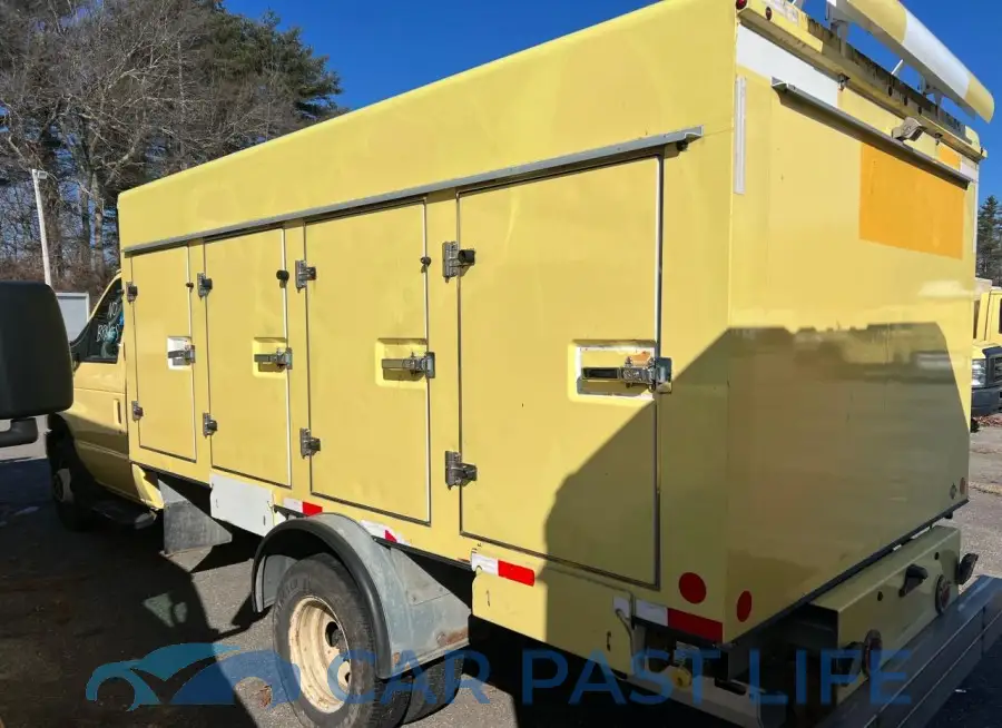 1FDXE4FS9KDC52269# 3