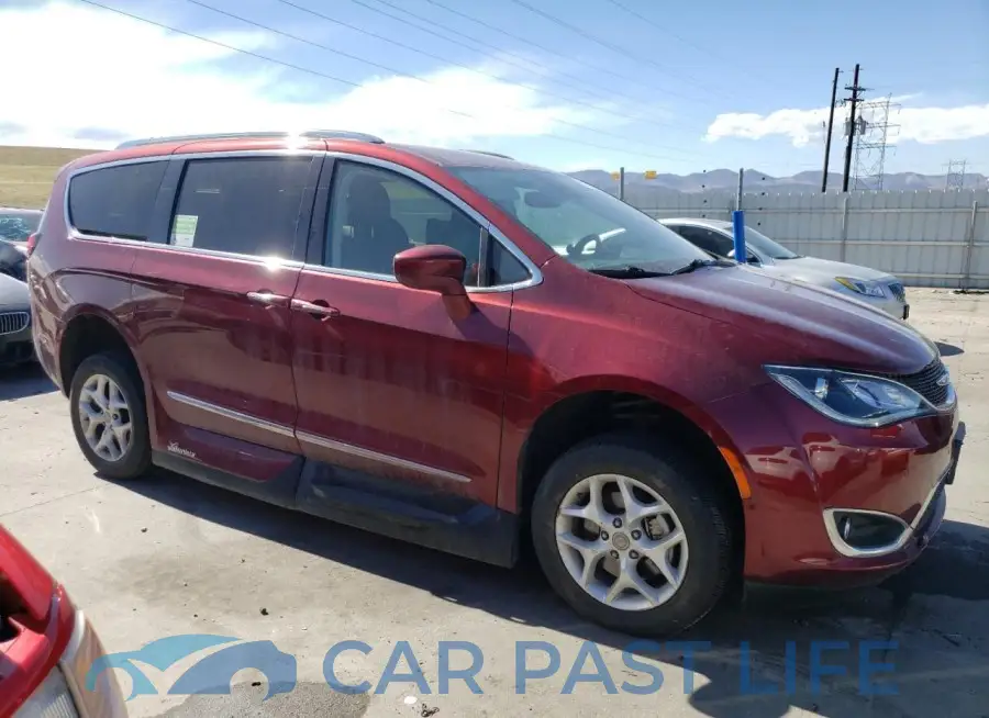 2C4RC1EG6JR171496# 4