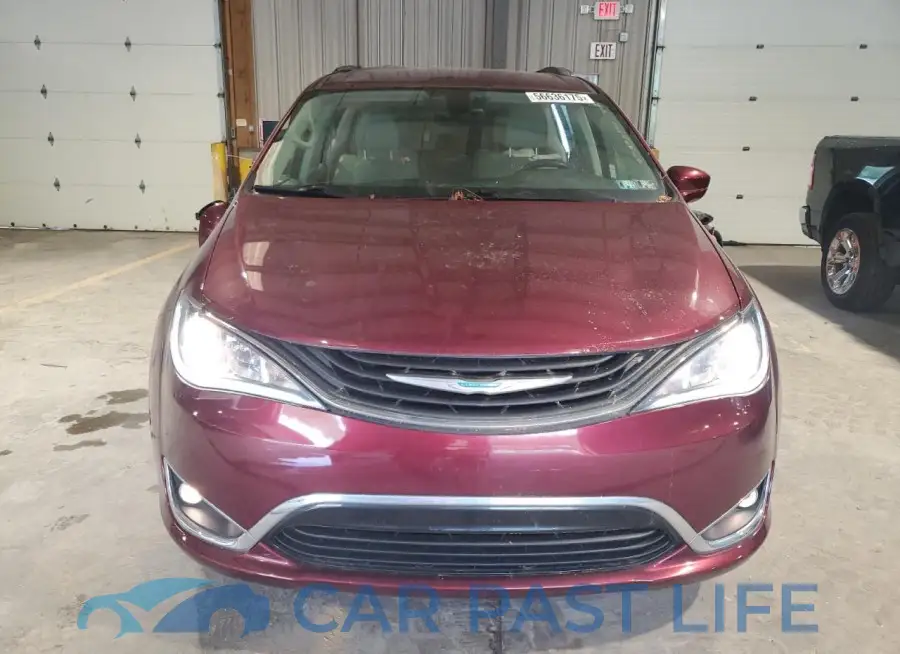 2C4RC1L72JR178495# 5