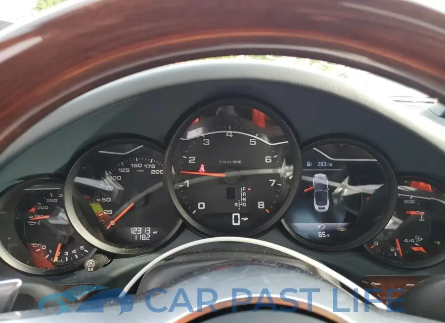 WP0CA2A95JS138268# 9