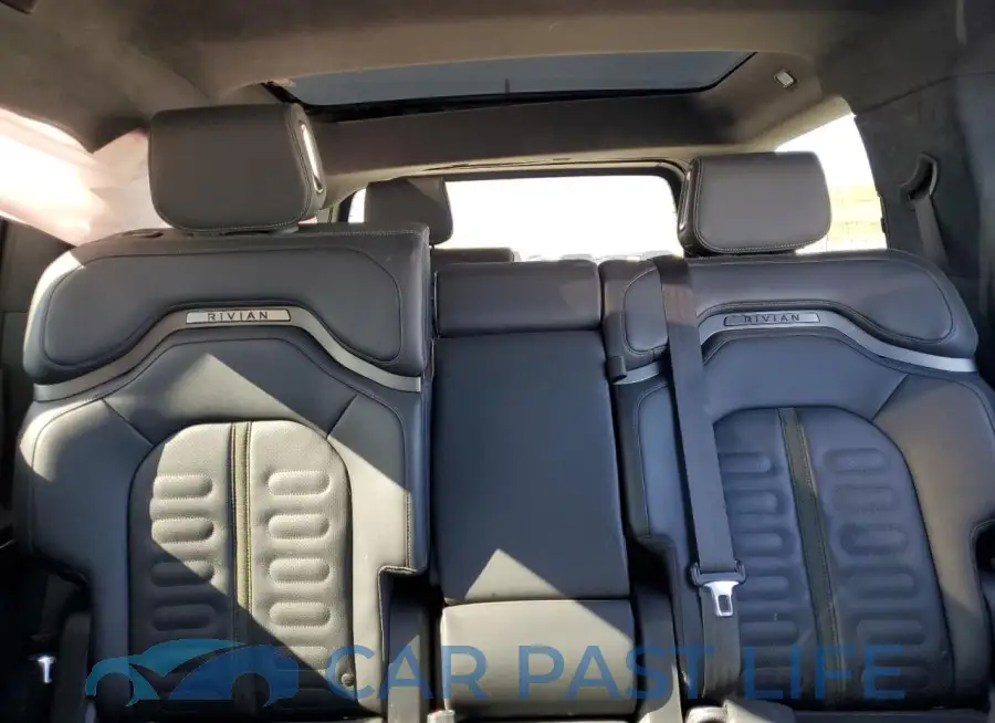 7PDSGABA3PN018823# 10