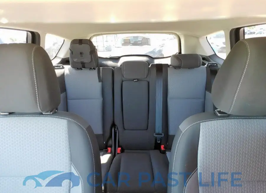 1FMCU9GD4HUC41381# 10