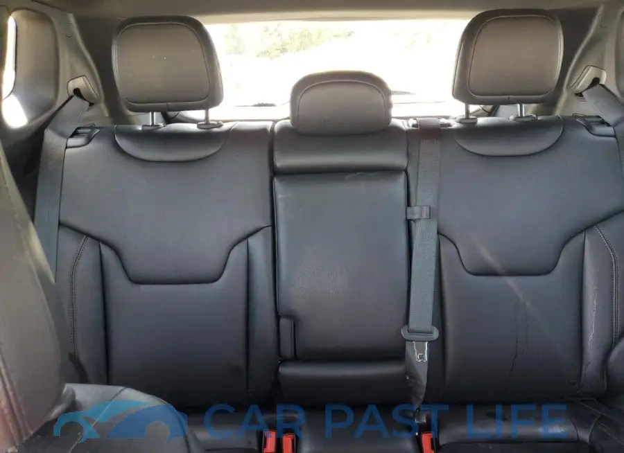 3C4NJDCN9RT139044# 10
