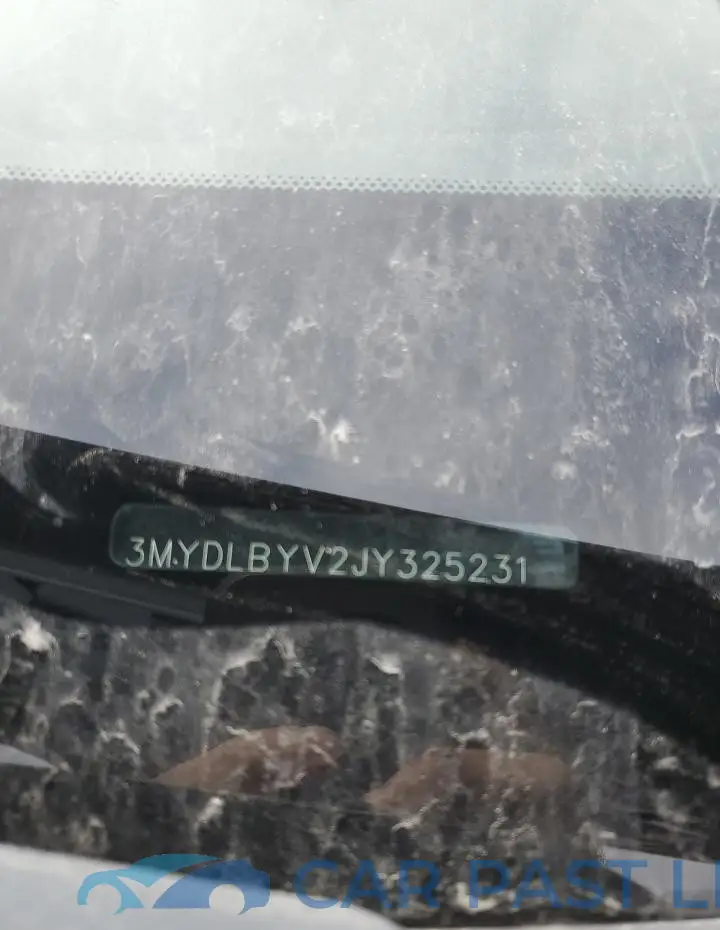 3MYDLBYV2JY325231# 12