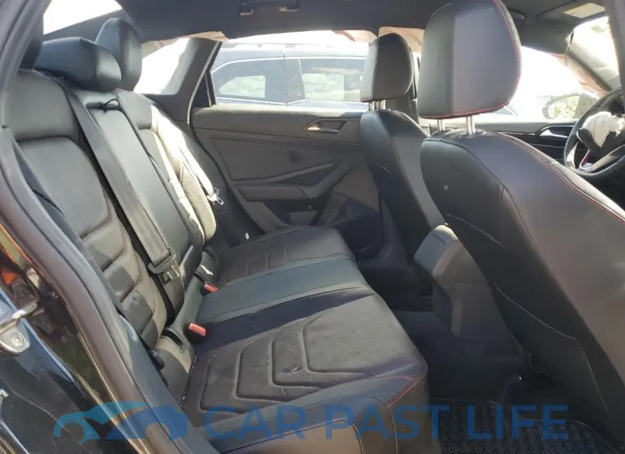 3VW2T7BU9NM008088# 10