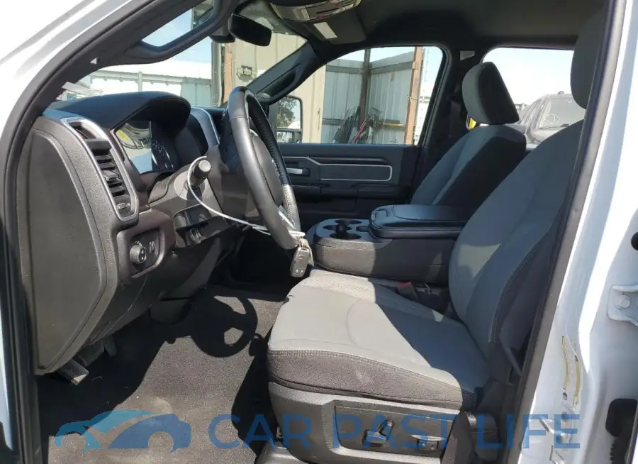 3C6UR5JL9PG600980# 7
