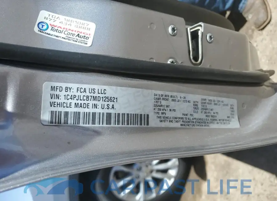1C4PJLCB7MD125621# 12