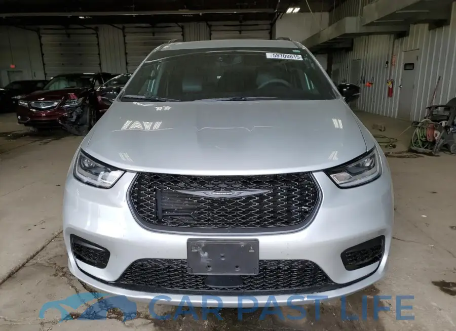2C4RC3BG6RR153981# 5