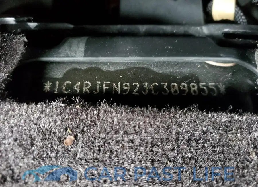 1C4RJFN92JC309855# 14