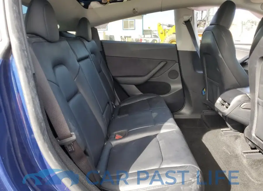 7SAYGDEE3PF909407# 10