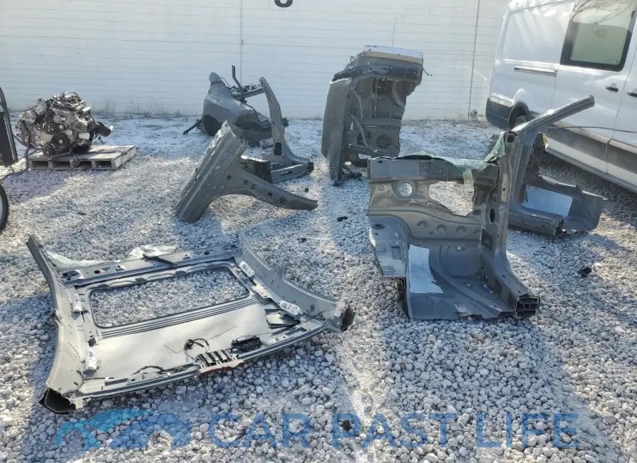 2C3CDXGJ6HH560884# 5