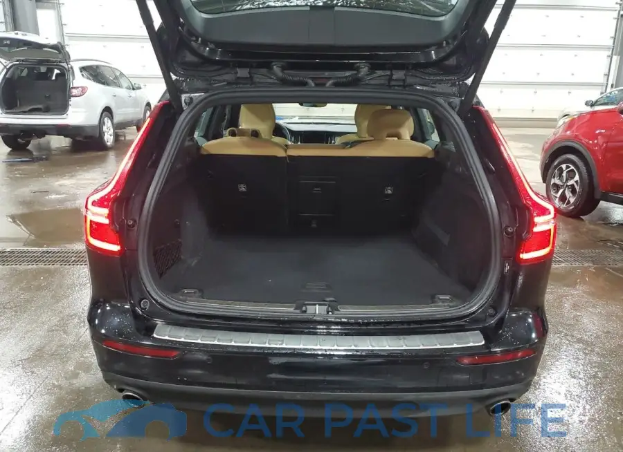 YV1102EK2L2361873# 6