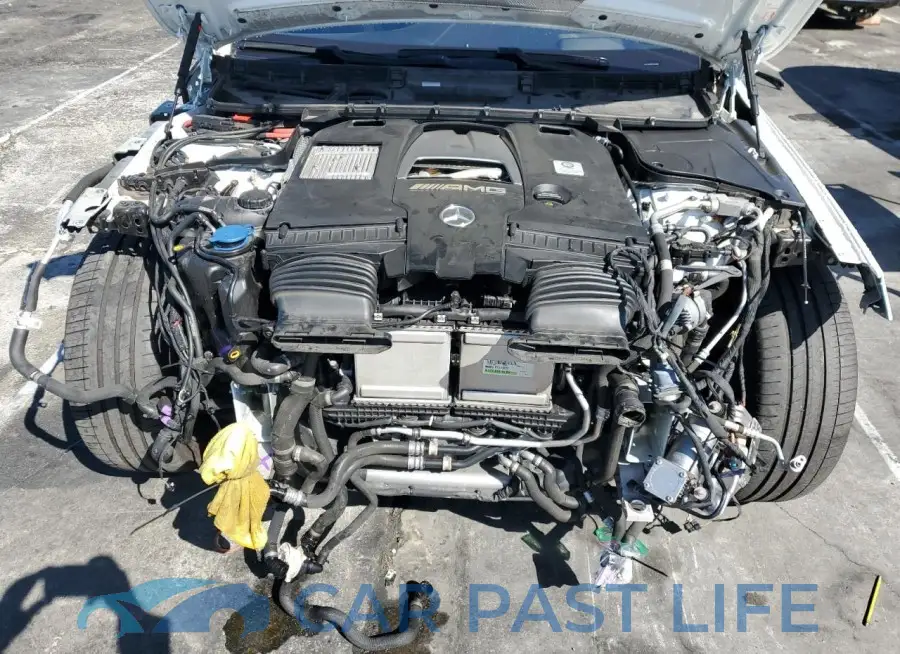 WDDUG8JB2KA489435# 11