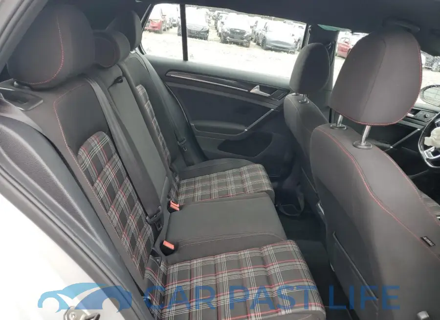 3VW4T7AU0GM012379# 10