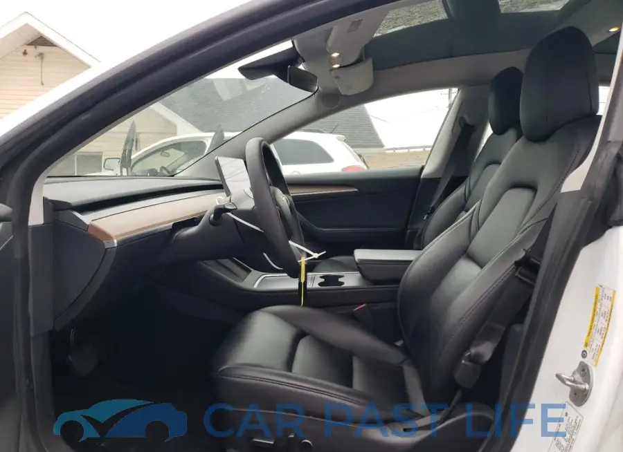 5YJ3E1EAXNF118748# 7
