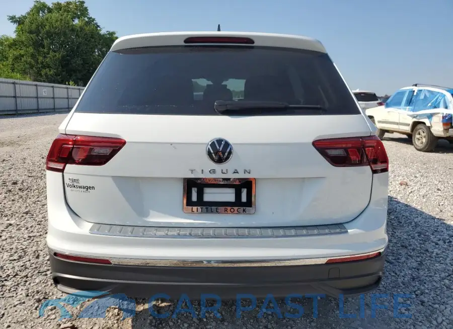 3VV3B7AX8RM067341# 6