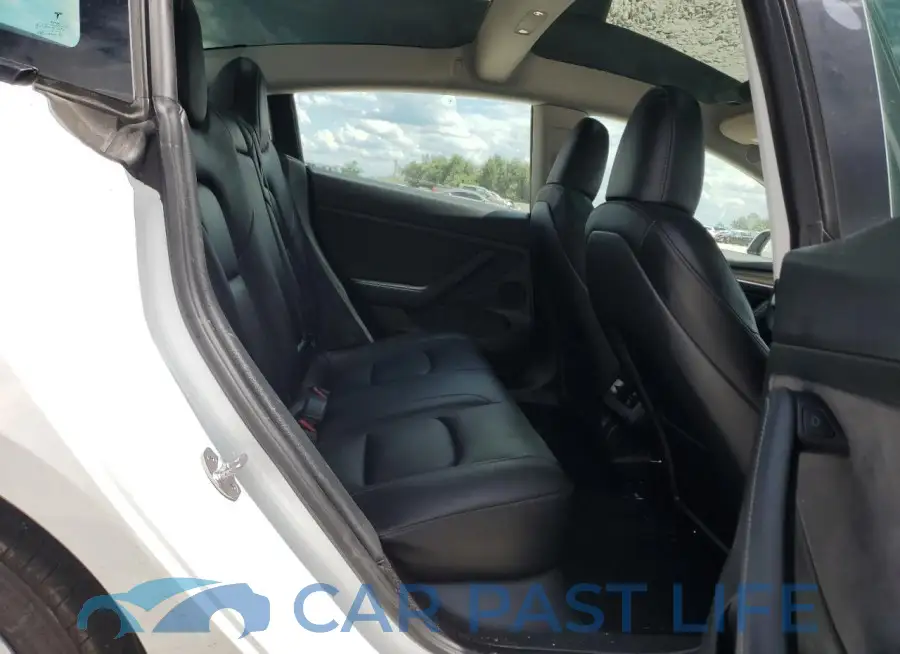 5YJ3E1EA1PF514697# 10