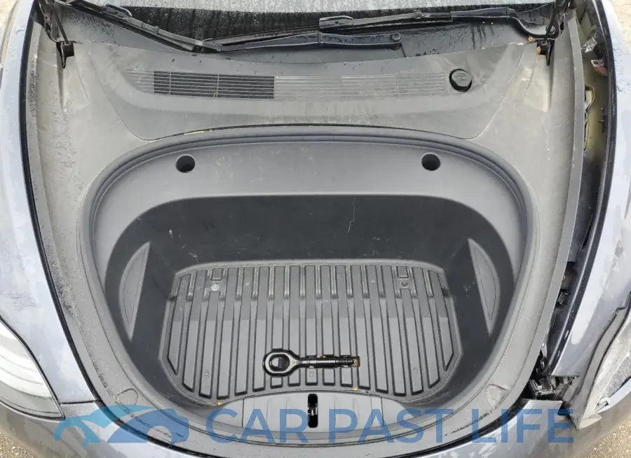 5YJ3E1EAXNF371505# 11