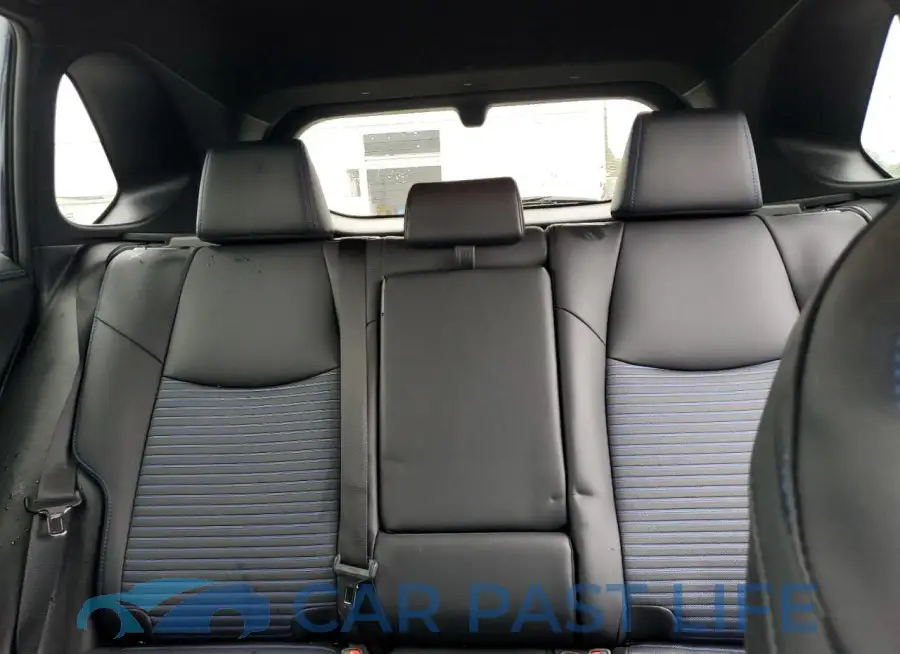 2T3EWRFV8KW044077# 10