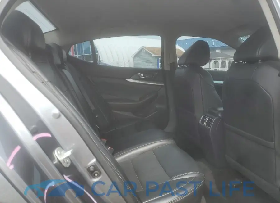 1N4AA6AV1KC370024# 10