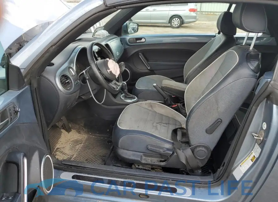 3VW517AT1GM823836# 7