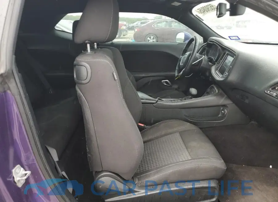 2C3CDZAG5JH132156# 10