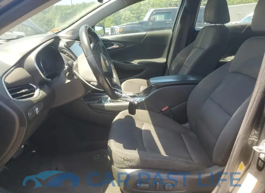 1G1ZD5ST5JF154162# 7