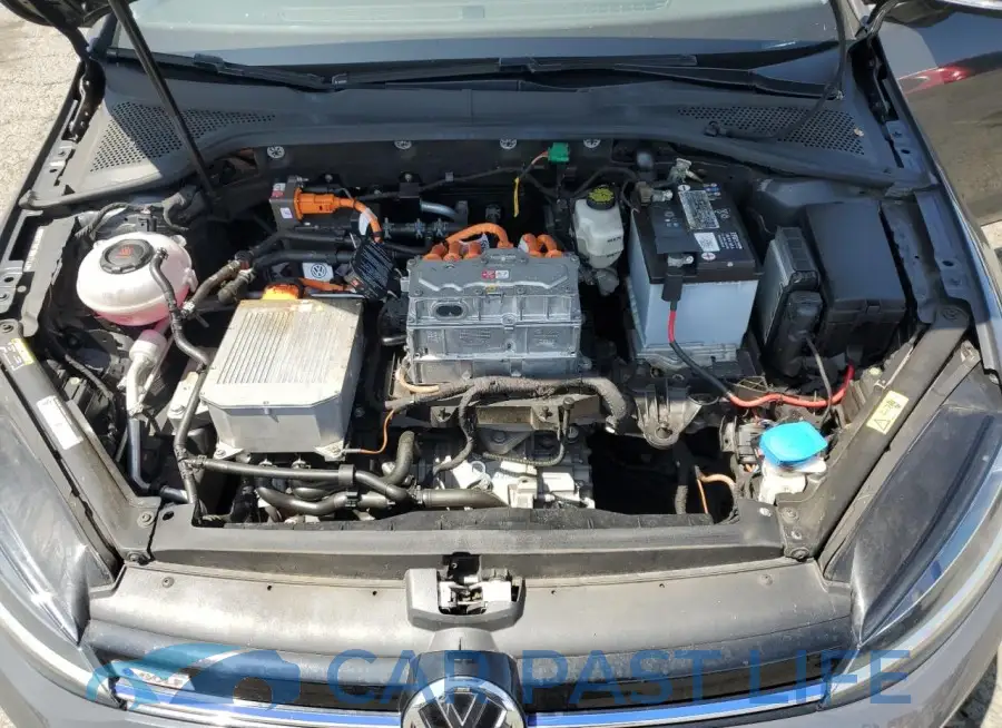 WVWKR7AU7KW917428# 11
