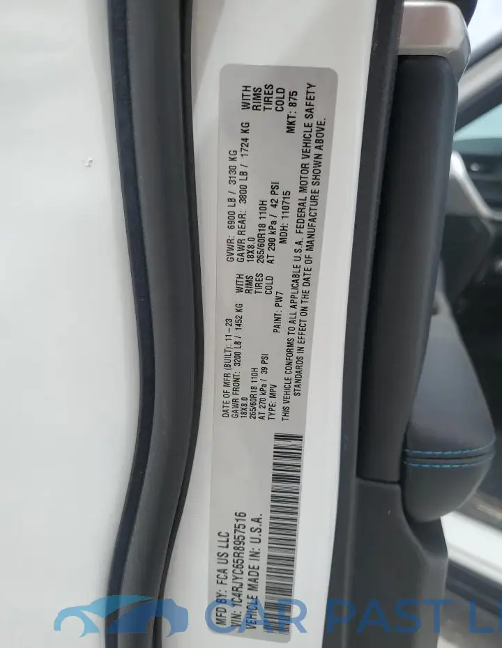 1C4RJYC65R8957516# 13