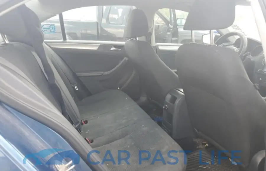 3VWD67AJ4GM371568# 10