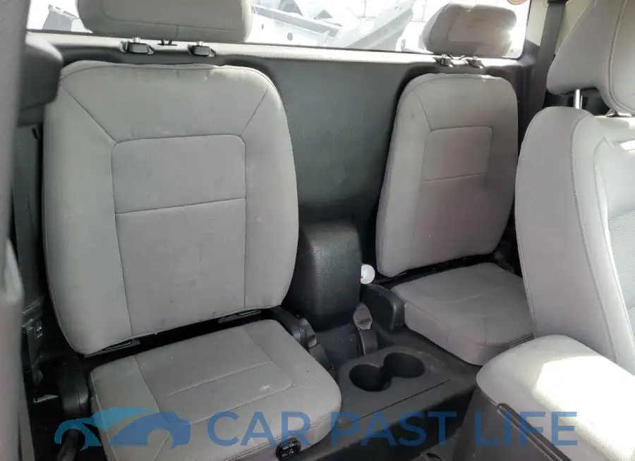 1GCHSBEA4N1304086# 10