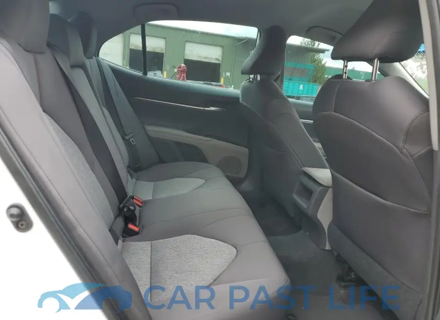 4T1B11HK1KU726832# 10