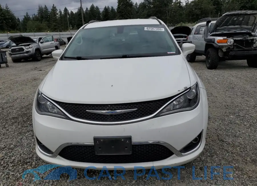 2C4RC1BG8HR720629# 5