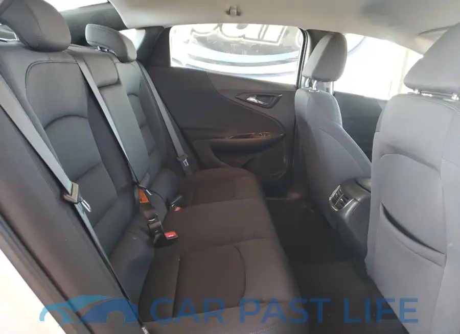 1G1ZD5ST1PF190777# 10