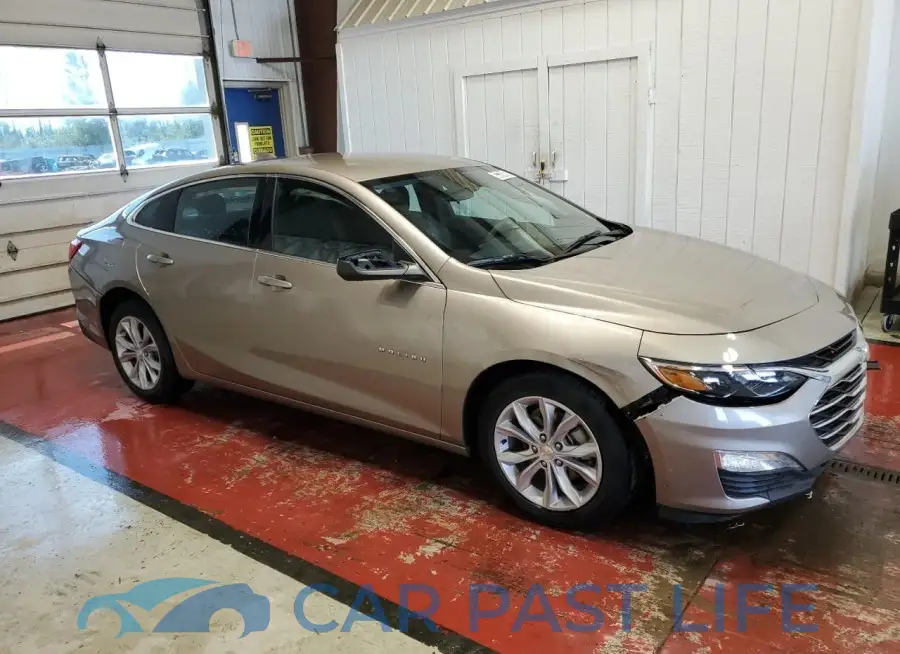 1G1ZD5ST8SF139754# 4