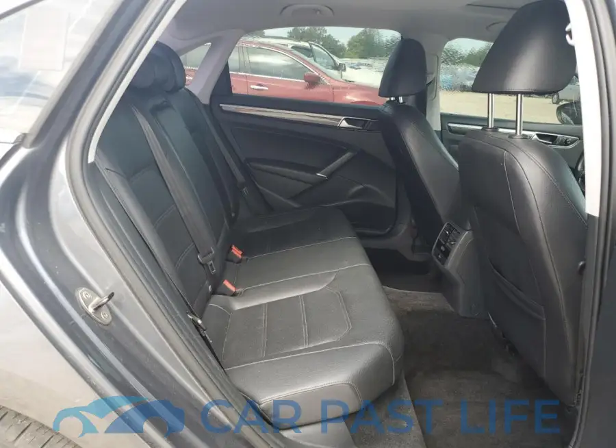 1VWBS7A37GC042627# 10