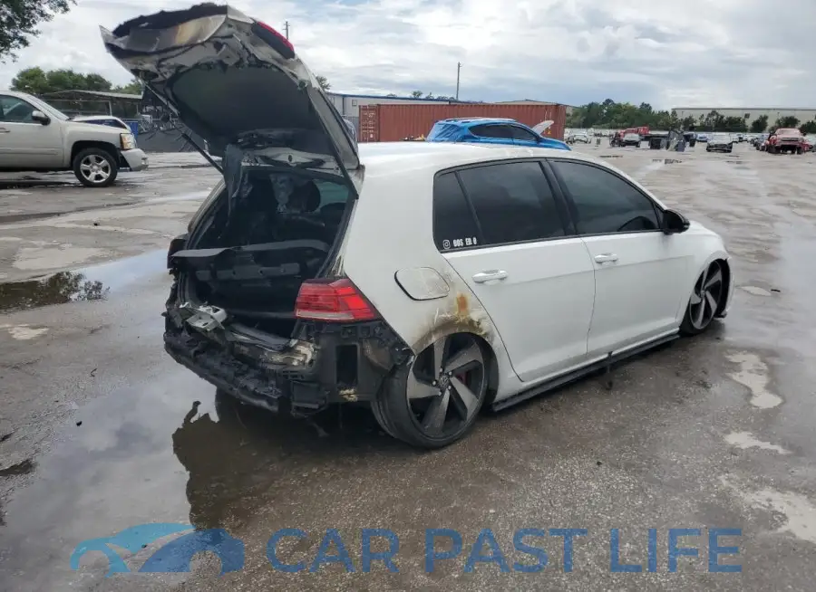 3VW5T7AU9MM011375# 3
