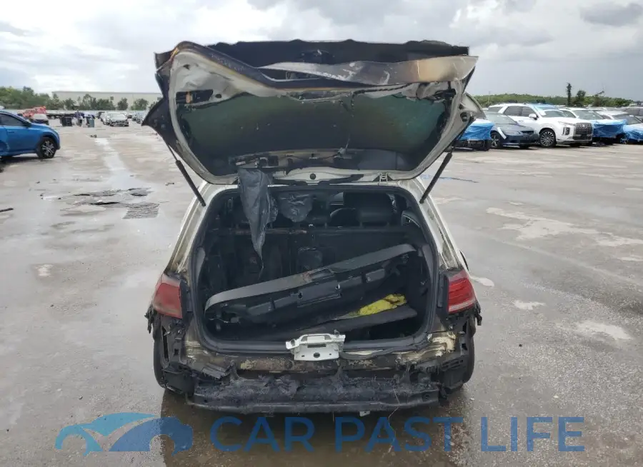 3VW5T7AU9MM011375# 6