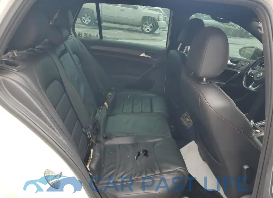 3VW5T7AU9MM011375# 10