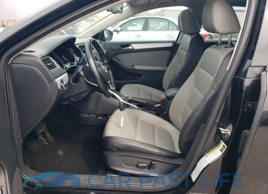 3VW637AJ9GM269460# 7