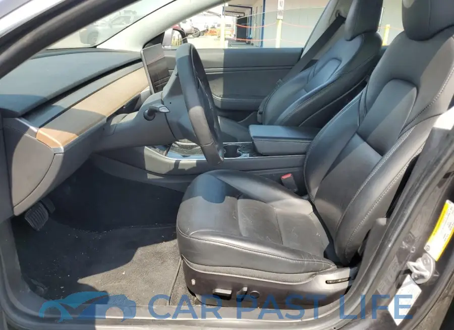 5YJ3E1EB5KF512047# 7