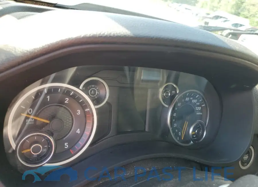3C7WRMCL2KG646705# 9