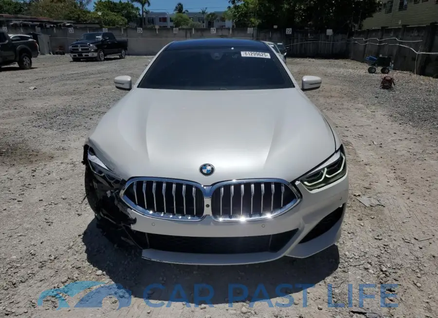 WBAGV4C08NCG99869# 5